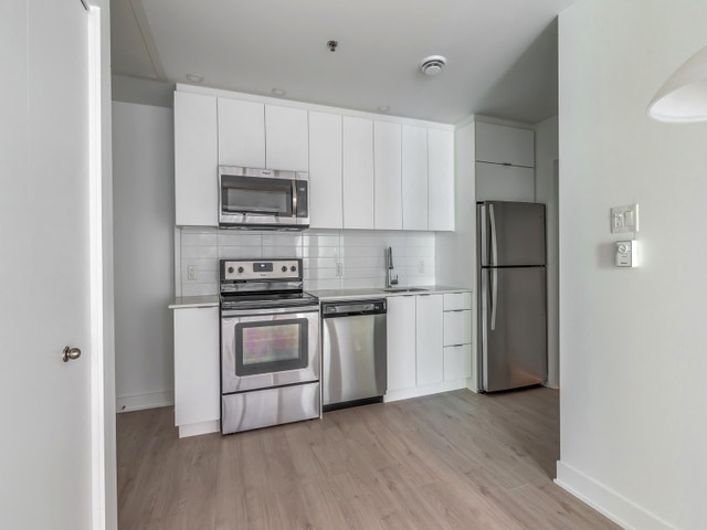 1445 rue Clark — photo 3