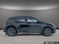 This Hyundai Kona boasts a Intercooled Turbo Regular Unleaded I-4 1.6 L/98 engine powering this Auto... (image 6)