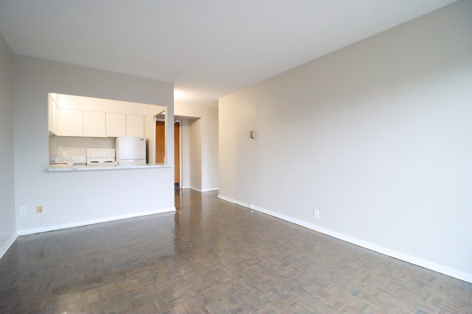 ONE MONTH FREE!!   1 Bedroom Centretown -  Elgin/Bank/Downtown 2