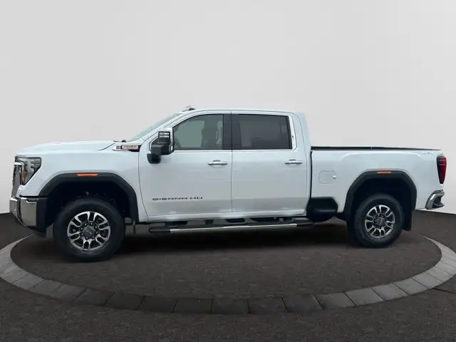 2026 GMC Sierra 2500HD SLT in Cars & Trucks in Regina - Image 3