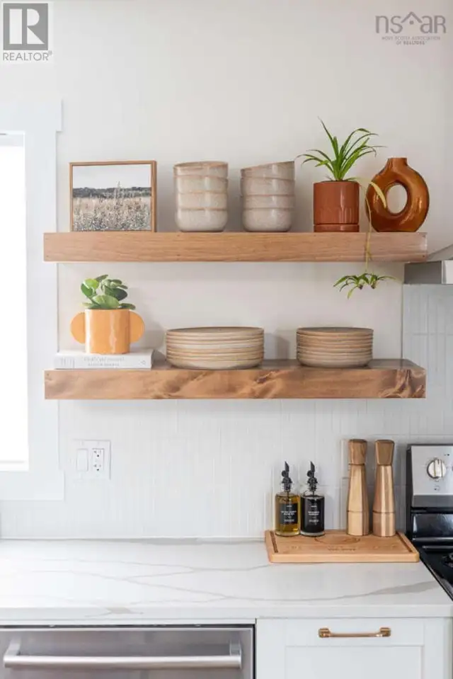 19 Cow Bay Road Eastern Passage, Nova Scotia in Commercial & Office Space for Sale in City of Halifax - Image 7