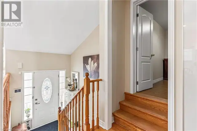5629 LONGFORD Drive Mississauga, Ontario in Houses for Sale in Mississauga / Peel Region - Image 5