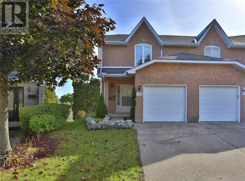 511 OAKVALE Drive Unit 1 Waterloo, Ontario Houses for Sale