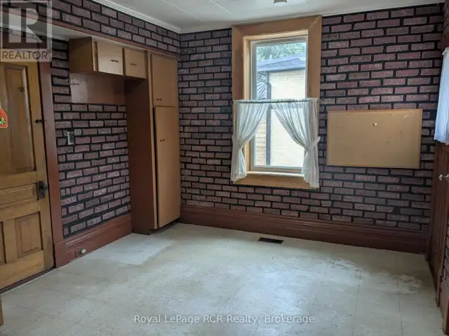 616 9TH AVENUE Hanover, Ontario in Houses for Sale in Owen Sound - Image 12