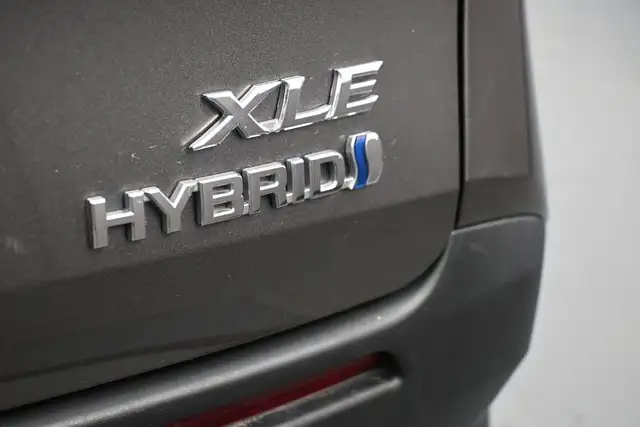 2024 Toyota Sienna XLE in Cars & Trucks in Dartmouth - Image 21