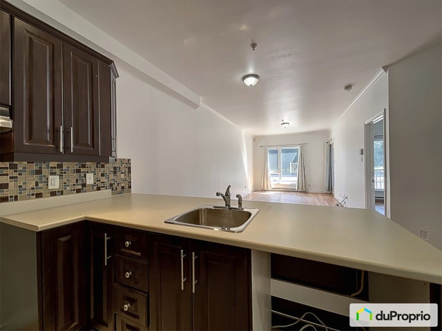 $357,500 - Condominium for sale in Ahuntsic / Cartierville — photo 2