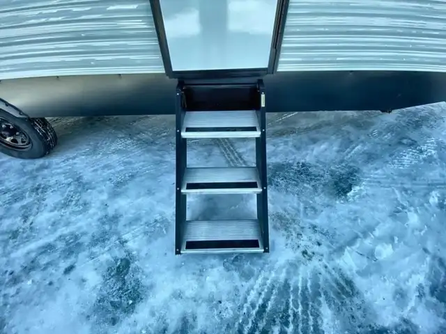 2025 EAST TO WEST Della Terra 250QB in Travel Trailers & Campers in Bedford - Image 12