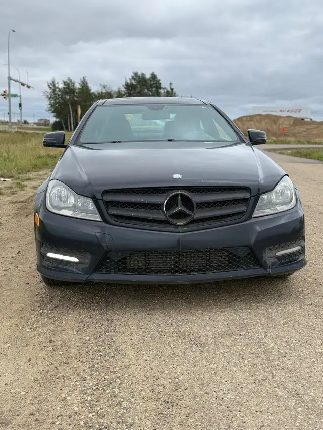 2012 Mercedes-Benz C-Class559287608133570563