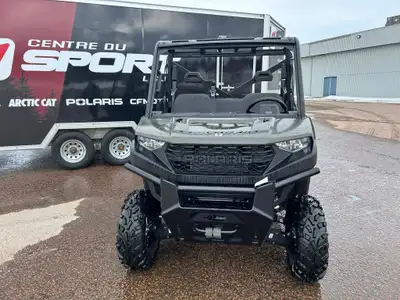 OFFRE À NE PAS MANQUER – PERFORMANCE & VALEUR ! Découvrez le fiable et polyvalent Polaris Ranger 100...