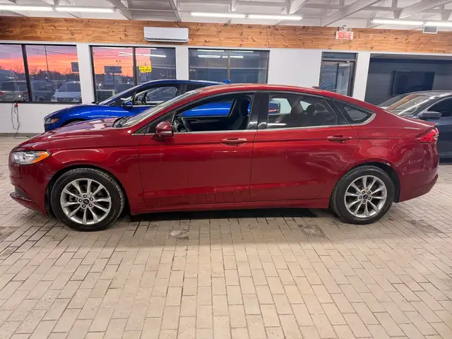 2017 Ford Fusion 4dr Sdn SE FWD in Cars & Trucks in Longueuil / South Shore - Image 3