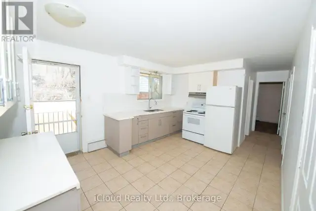 536 GLEN FORREST BOULEVARD Waterloo, Ontario in Houses for Sale in Kitchener / Waterloo - Image 5