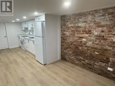 B1 - 763 PAPE AVENUE Toronto (Danforth), Ontario