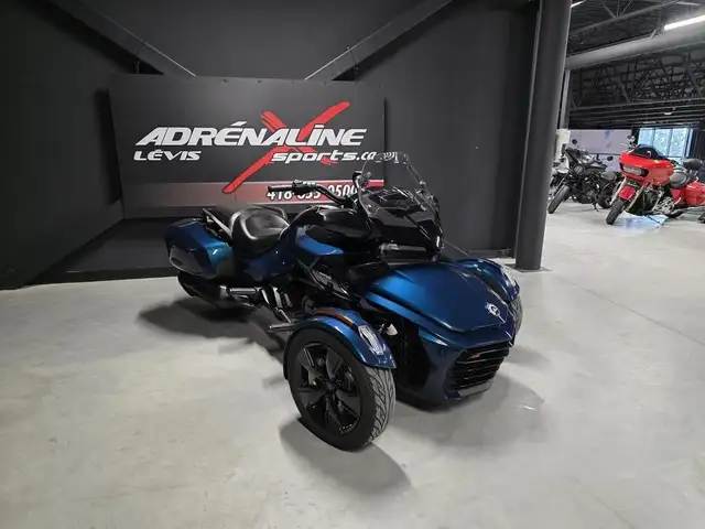 2023 Can-Am SPYDER F3-T in Street, Cruisers & Choppers in Lévis - Image 4