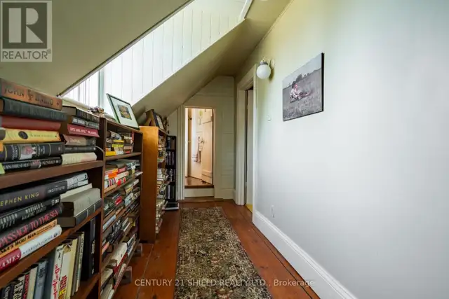 19143 COUNTY RD 2 South Glengarry, Ontario in Houses for Sale in Cornwall - Image 36