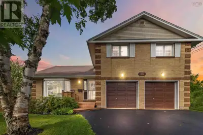 Welcome to 10 Crystal Drive, a cherished family home nestled in one of Bedfords most desirable neigh...