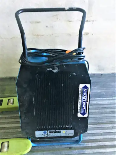 The ozone generator helps get rid of odor, mold, and mildew in rooms, trailers, etc. Rental Rates -...