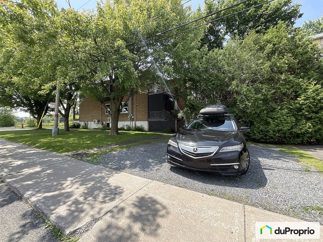 $1,175,000 - Quadruplex for sale in Longueuil (Vieux-Longueuil) — photo 3