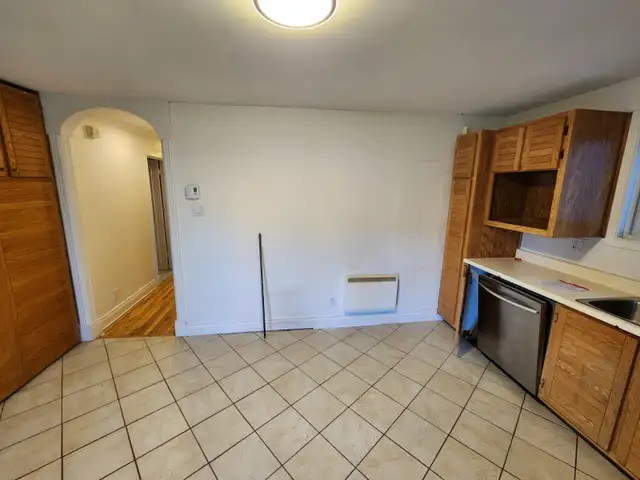 Grand 5 ½ à louer – Emplacement idéal in Long Term Rentals in City of Montréal - Image 8