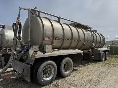 2006 Tremcar TC 407 Stainless Quad Wagon front manifold, 32000 L capacity, -40C to 98C temp range, T...