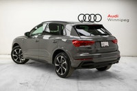 Get noticed in this beautiful Chronos Gray Metallic SUV!! Treat yourself to the features you deserve... (image 5)