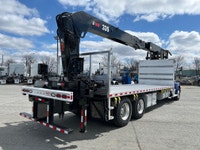Appelez // Call Guillaume 514-404-6940 Camion Grue // Boom truck Kenworth 370 2018 Essieux 20,000 lb... (image 2)