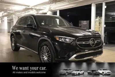 This Mercedes-Benz GLC 300 has a strong Intercooled Turbo Gas/Electric I-4 2.0 L/121 engine powering...