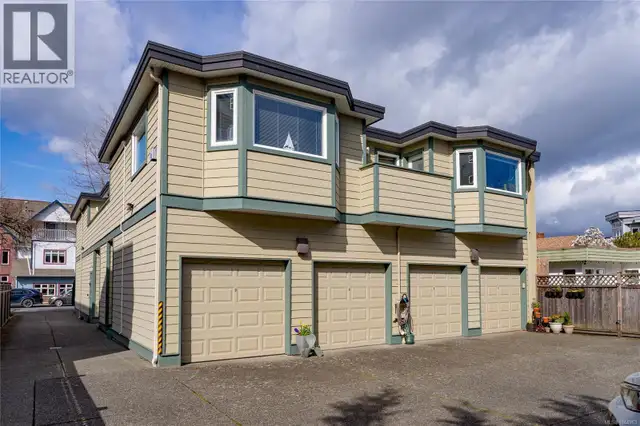 204 9725 Fourth St Sidney, British Columbia in Condos for Sale in Victoria - Image 3