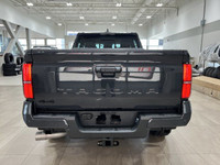 Turbocharged,Tow Hitch,Four Wheel Drive,Power Steering,4-Wheel Disc Brakes,Brake Assist,ABS,HD Radio... (image 6)