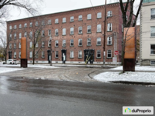 $369,995 - Condominium for sale in Saint-Roch — photo 1