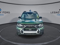 *Leather Seats, Heated Seats, SiriusXM, Apple CarPlay, Android Auto!* This 2025 Ford Bronco Sport is... (image 4)