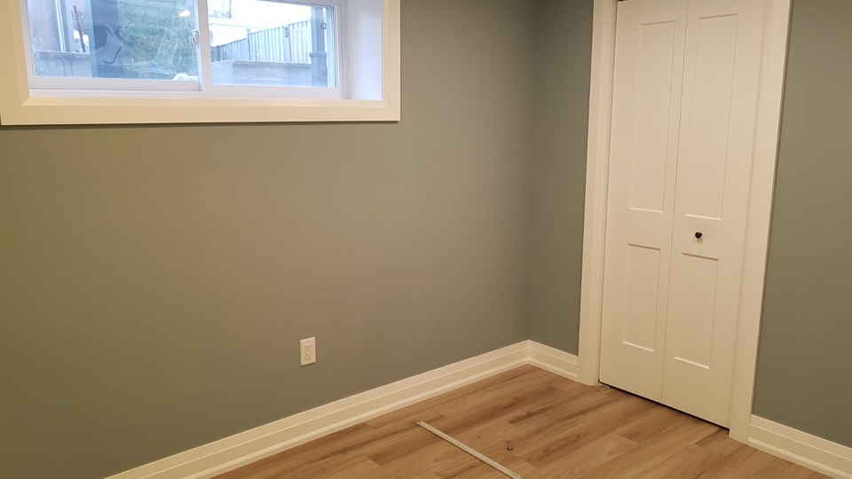 2 ROOM BASEMENT FOR RENT JANE and SHEPHARD 2