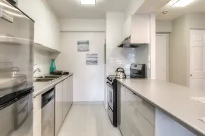 1436 Mackay Street - Le 1436 rue Mackay Apartment for Rent