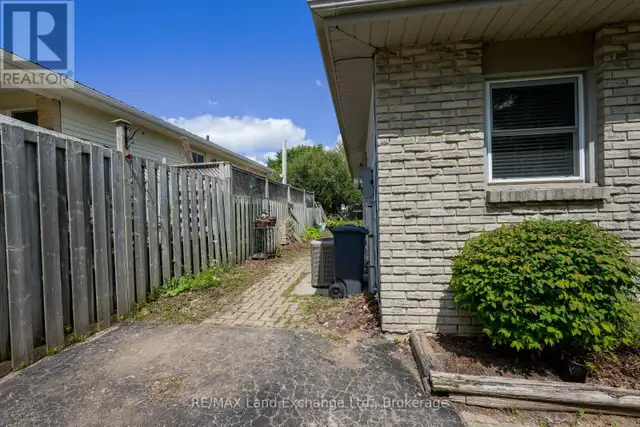 824 ANDREW MALCOLM DRIVE Kincardine, Ontario in Houses for Sale in Owen Sound - Image 37