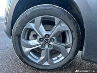 The advertised vehicle price is based on a promotional finance offer. Customers who purchase the veh... (image 8)