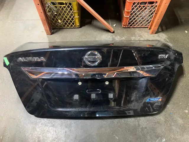 BMW 235 AUDI A5 NISSAN FORD MERCEDES HYUNDAI TRUNK LID TAILGATE in Auto Body Parts in Mississauga / Peel Region - Image 7