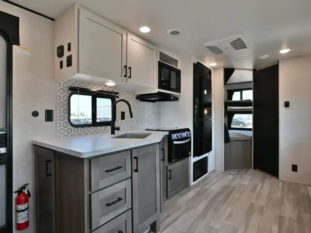 2025 Open Range Conventional 26BHSW in Travel Trailers & Campers in St. Albert - Image 12