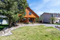 7500 RIVERCREST ROAD Radium Hot Springs, British Columbia