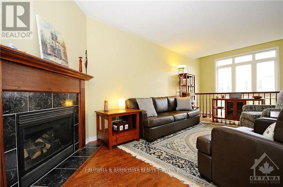 220 FREEDOM PRIVATE Ottawa, Ontario 3
