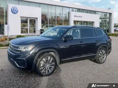 This Volkswagen Atlas delivers a Regular Unleaded V-6 3.6 L/220 engine powering this Automatic trans...