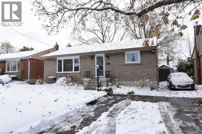 Central mountain, quiet street, 3 bedroom 2 bath brick bungalow. Close to schools, shopping and easy...