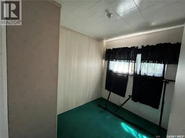 1000 Railway AVENUE W Foam Lake, Saskatchewan in Houses for Sale in Saskatoon - Image 41