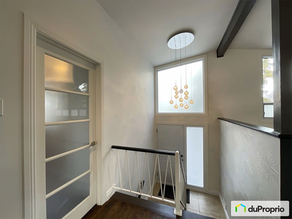 $1,100,000 - Bungalow for sale in Ahuntsic / Cartierville — photo 2