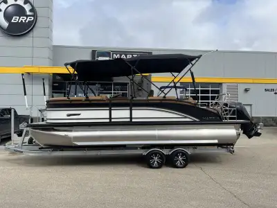 PERFORMANCE AND STYLE. Reimagined and ready for action, the Solstice has more power, more luxury com...