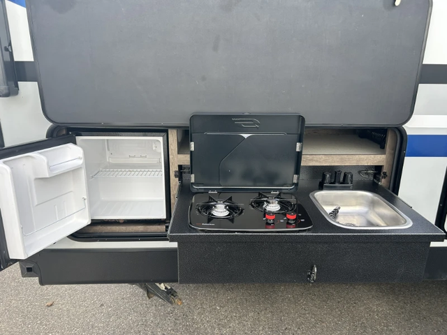 2021 VENTURE SPORT TREK 281VBH in Travel Trailers & Campers in Kelowna - Image 13