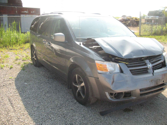 NOW OUT FOR PARTS WS7998 2009 CHRYSLER CARAVAN in Auto Body Parts in Woodstock - Image 2