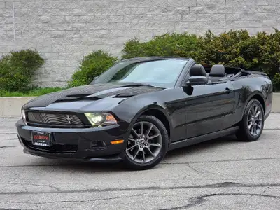 Sun out, top down, and summer calling your name. This 2012 Ford Mustang Club of America Premium V6 C...