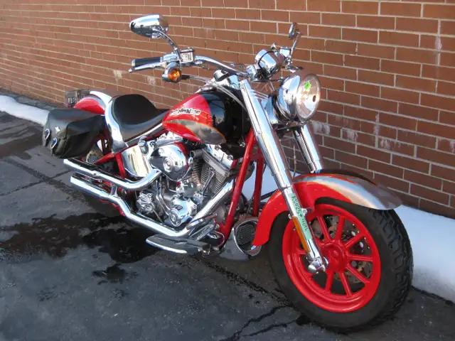 2005 Harley Davidson FLSTFSE-CVO in Street, Cruisers & Choppers in City of Toronto - Image 3