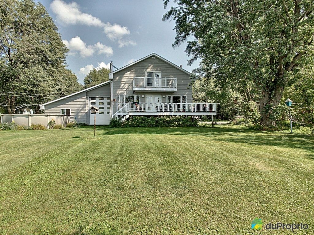 $825,000 - 2 Storey for sale in Sabrevois — photo 1