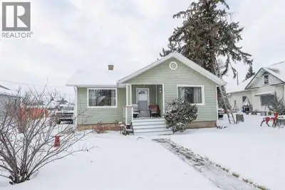 Located just one block off Main Street in the Town of Stettler, this well-situated three-bedroom hom...