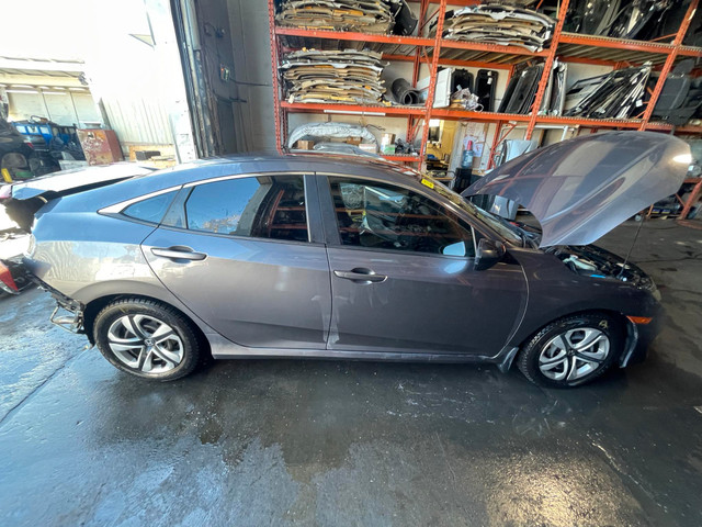 2016 Honda Civic for PARTS ONLY in Auto Body Parts in Calgary - Image 4